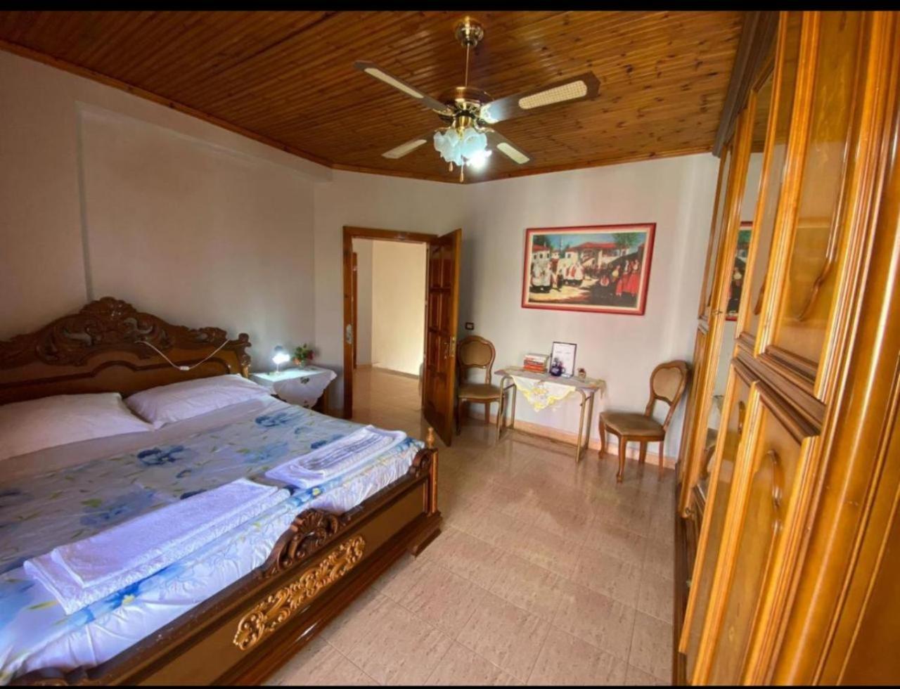 Gather Inn Guest House Шкодер Екстер'єр фото