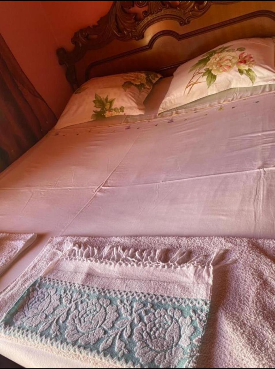 Gather Inn Guest House Шкодер Екстер'єр фото